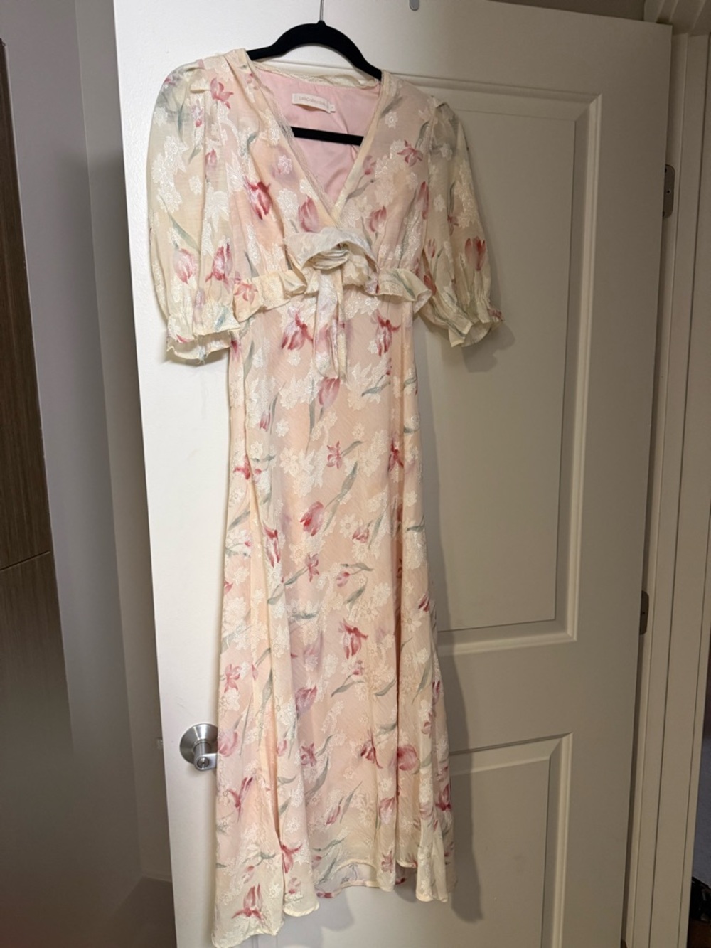 Floral Pink Maxi Dress with Puff Sleeves